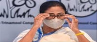 একাধিক টুইটে মমতাকে তোপ ধনখড়ের
